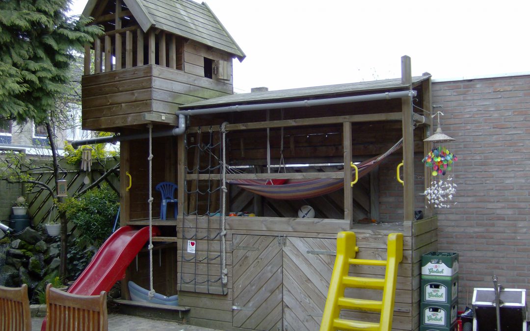 Speelhuis tuin